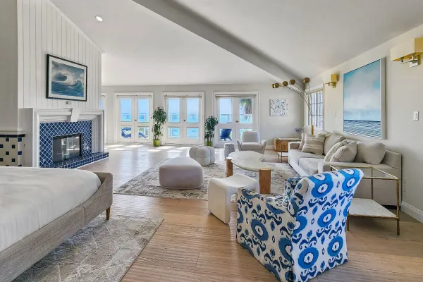 Avalon Malibu Gallery