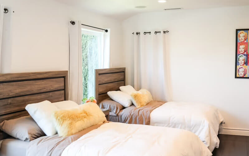 Hollywood Hills Recovery Gallery